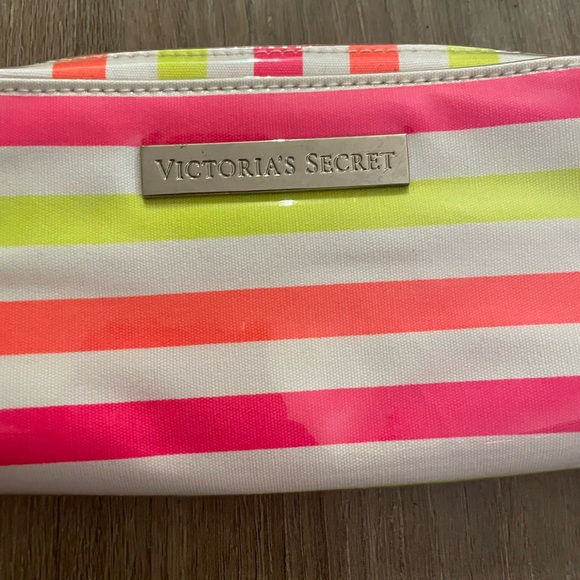 *LikeNew* RARE Victoria’s Secret Beauty Travel Makeup Brush Case - Picture 3 of 12